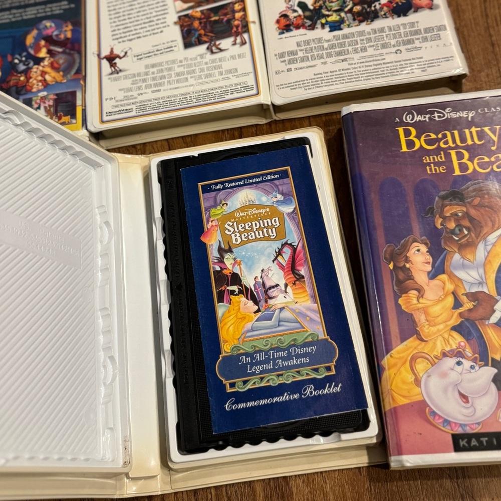 Walt Disney  Masterpiece Collection Black Diamond VHS Movies Classics Lot Of 20 - Picture 4 of 4